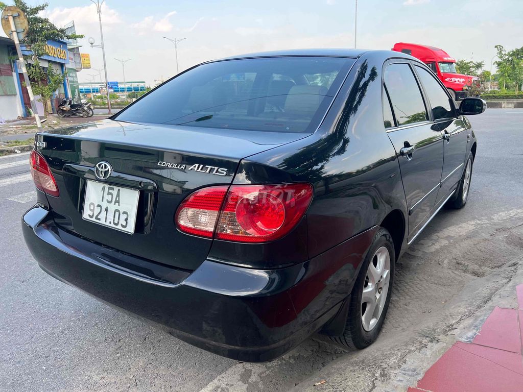 Toyota 2005 - ảnh 3
