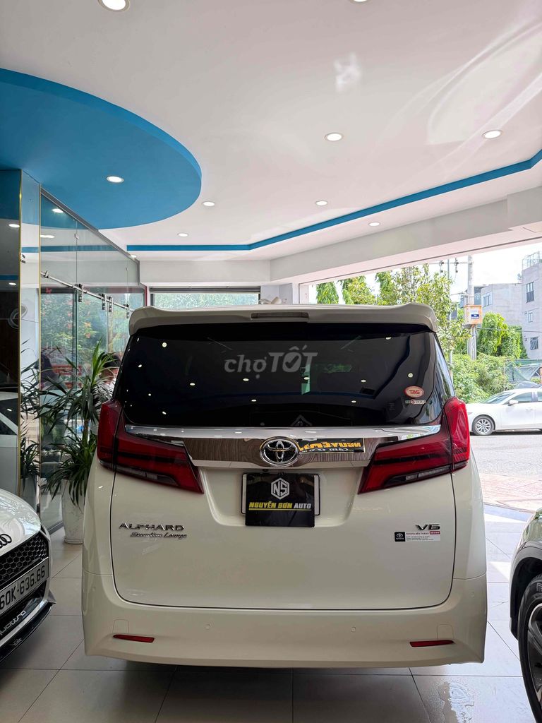 Toyota Alphard 2021 - ảnh 3