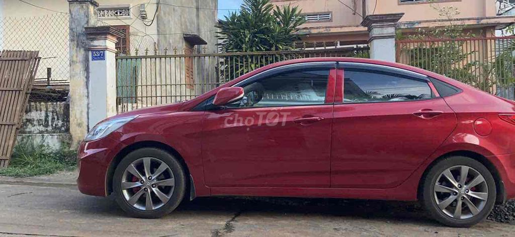 Hyundai Accent 2013 - ảnh 4