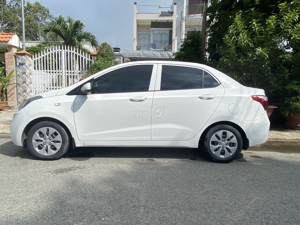 Hyundai Grand i10 - ảnh 1