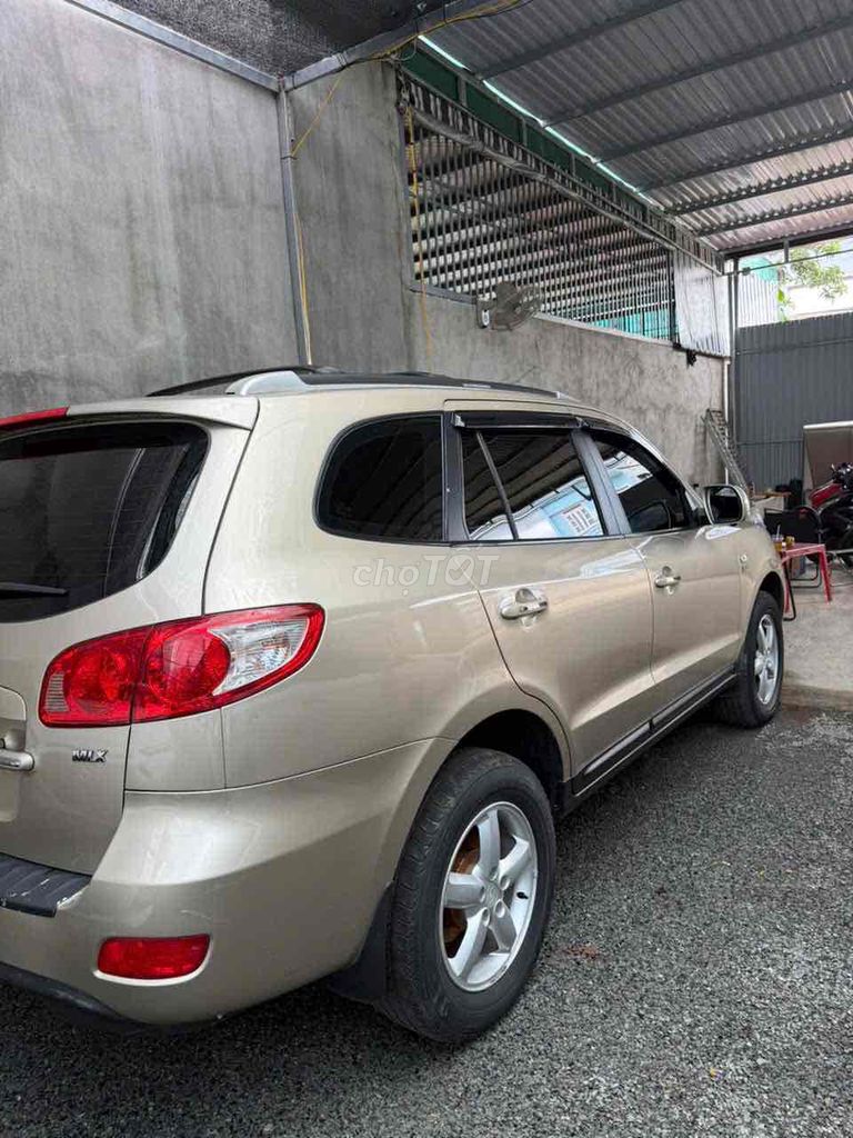 Hyundai 2009 - ảnh 2