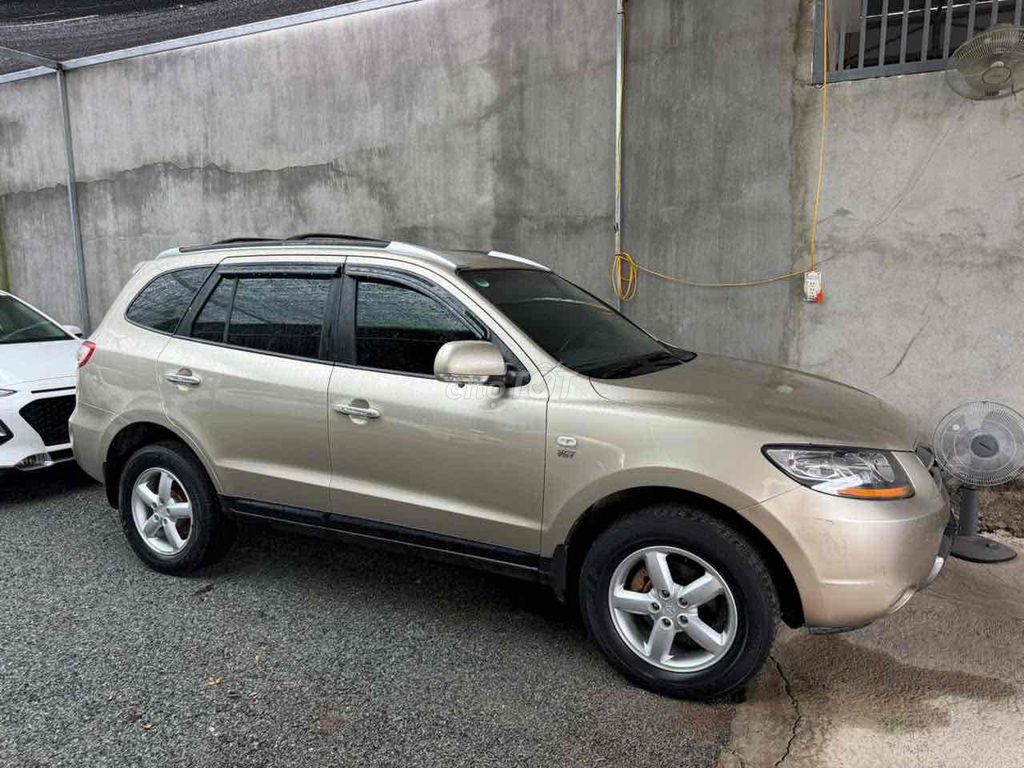 Hyundai 2009 - ảnh 3