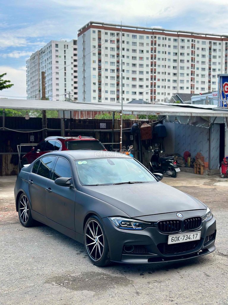 BMW 3 Series 2016 - ảnh 2