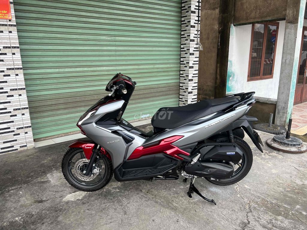 Honda Air Blade 2024 - ảnh 3