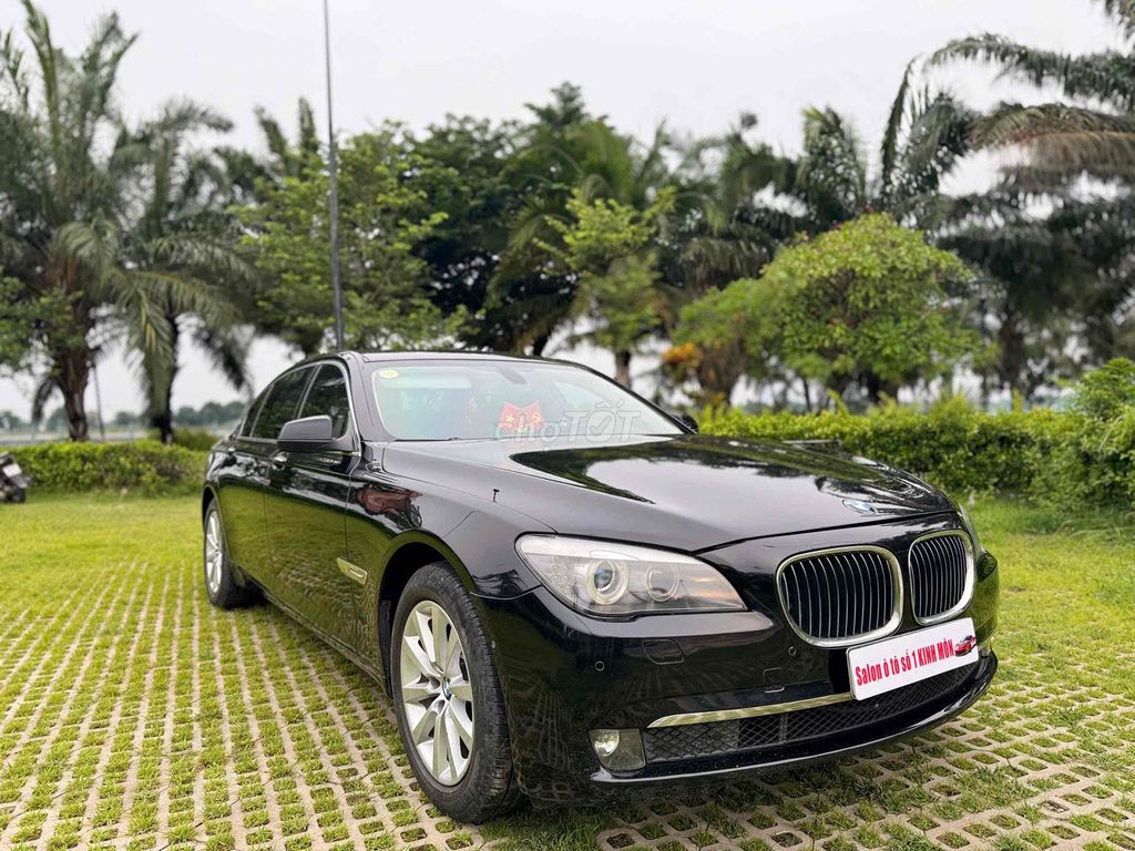 BMW 2010 - ảnh 2