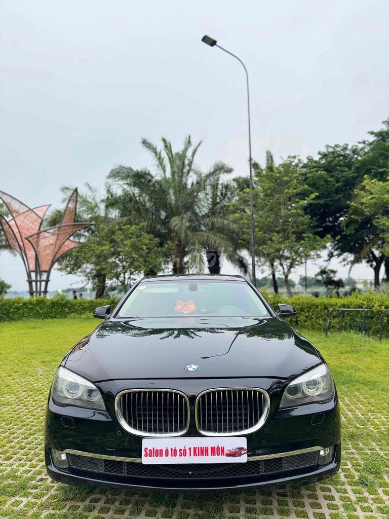 BMW 2010 - ảnh 4