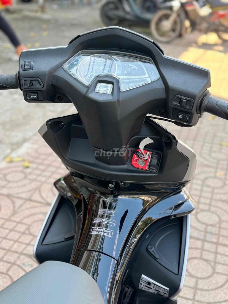 Honda Air Blade 2010 - ảnh 5