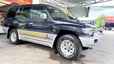Mitsubishi Pajero - ảnh 1