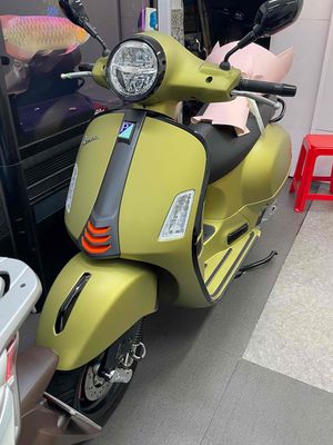 Piaggio Vespa 2025 - ảnh 1