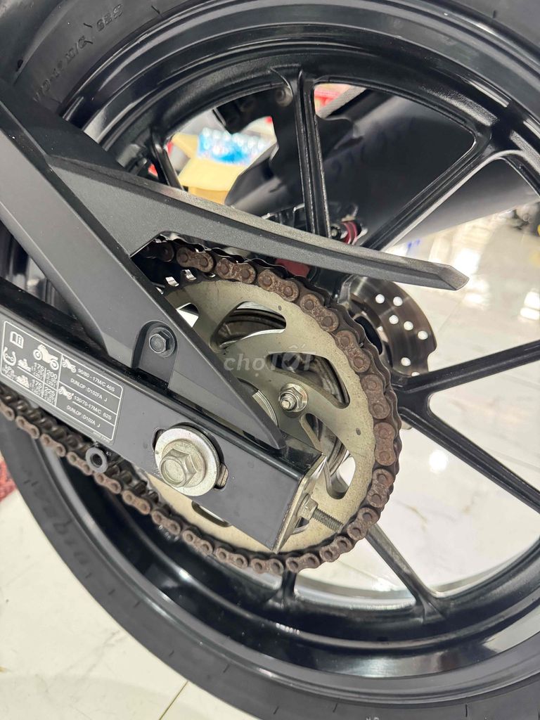 Suzuki Bandit 2019 - ảnh 2