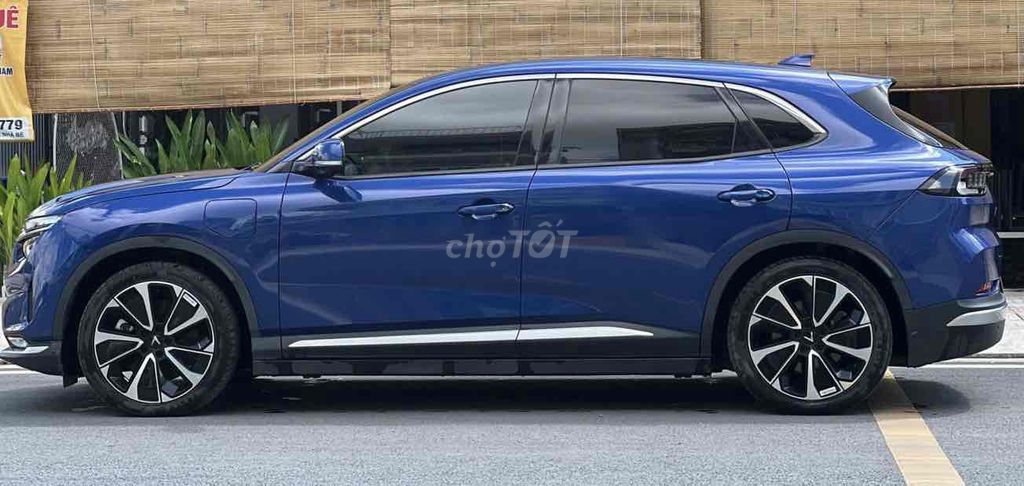 VinFast VF8 Plus 2023 - ảnh 2
