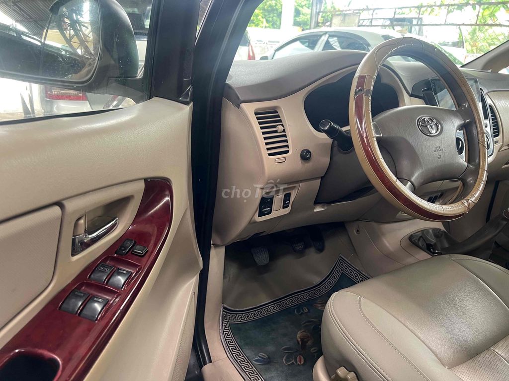 Toyota Innova G - ảnh 2