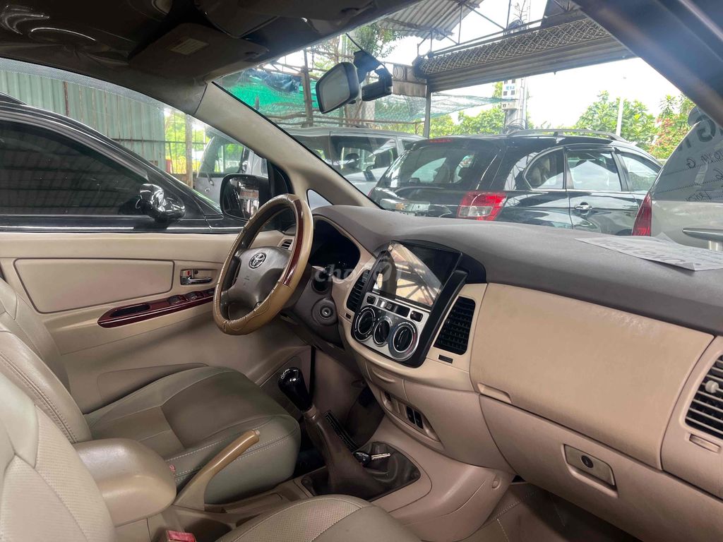 Toyota Innova G - ảnh 4