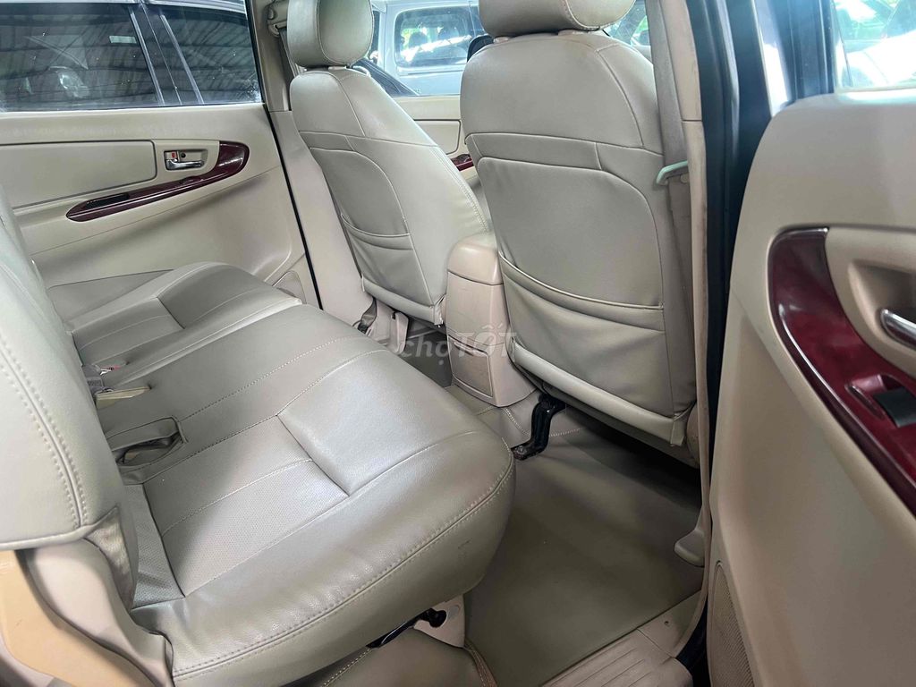Toyota Innova G - ảnh 5