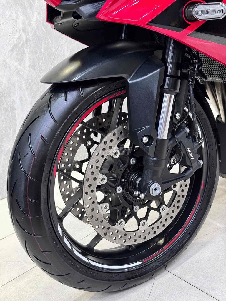 Honda CBR 2023 - ảnh 3