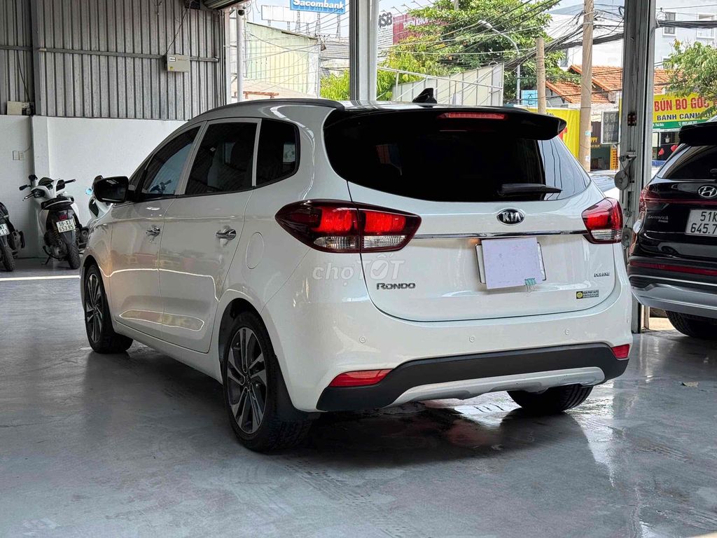 Kia Rondo 2020 - ảnh 4