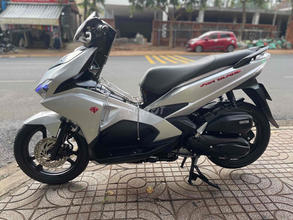 Honda AirBlade 2017 - ảnh 4