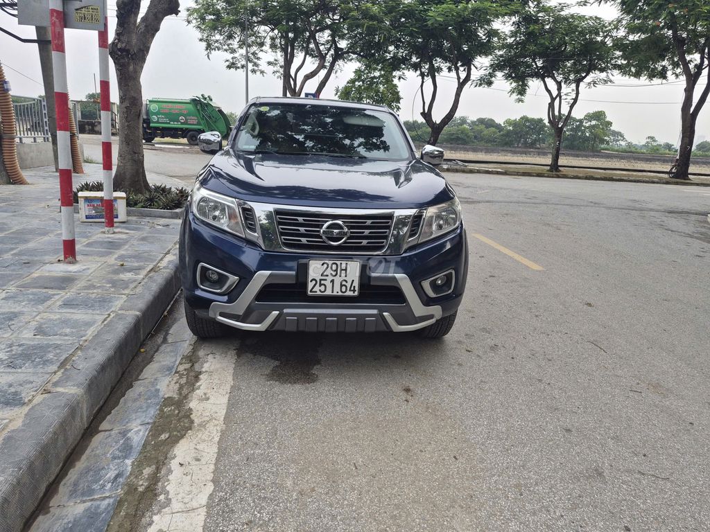 Nissan Navara 2019 - ảnh 1