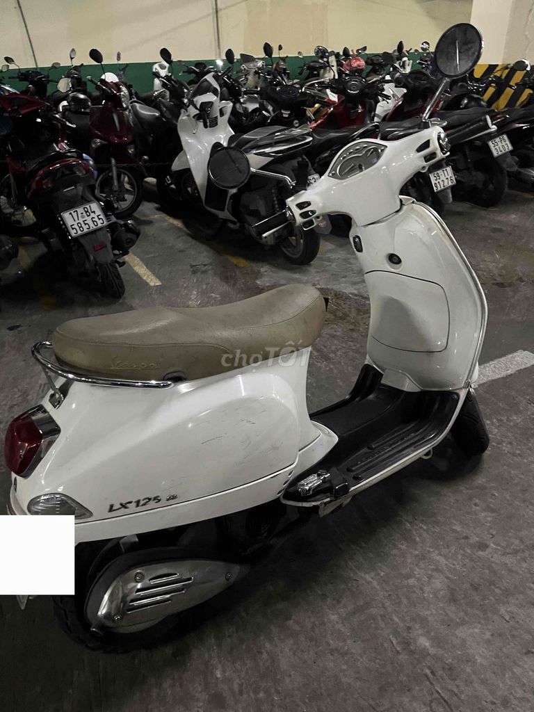 Piaggio Vespa 2011 - ảnh 2