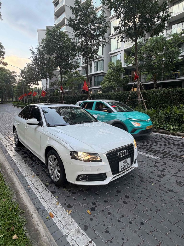 Audi A4 - ảnh 2