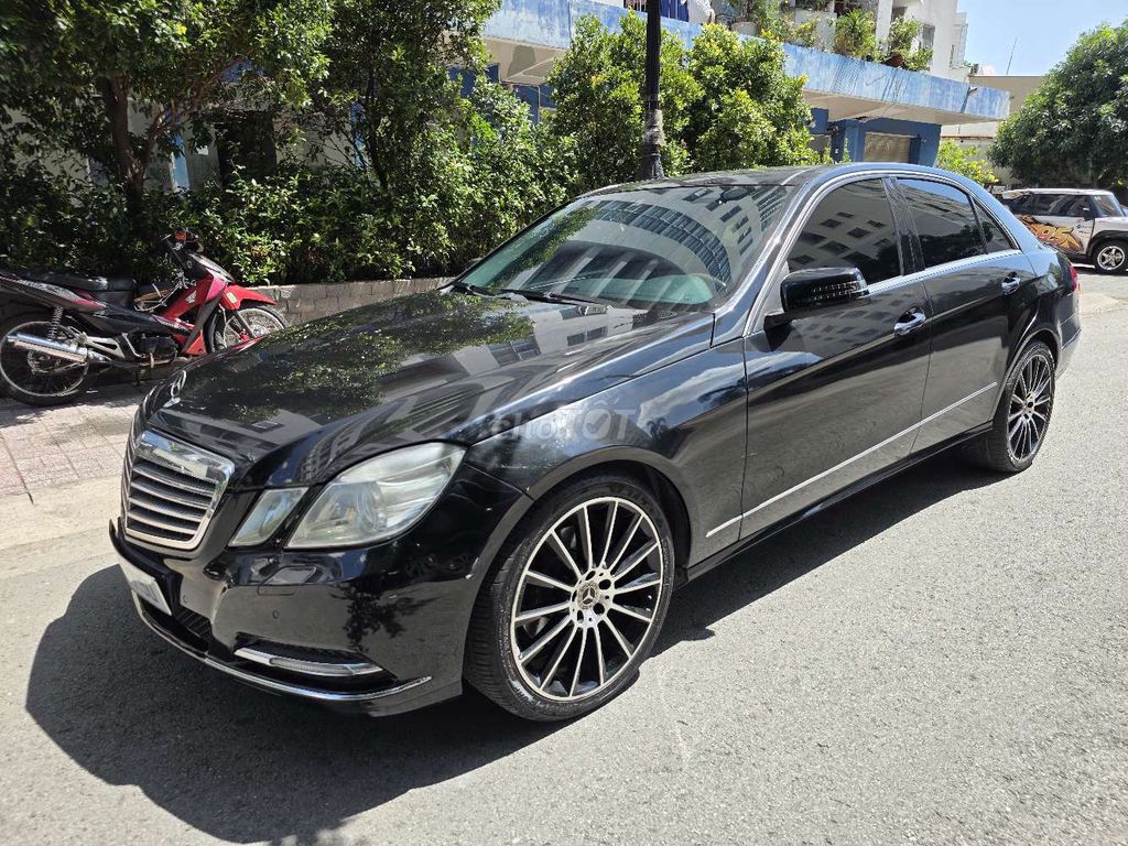 Mercedes-Benz 2009 - ảnh 1