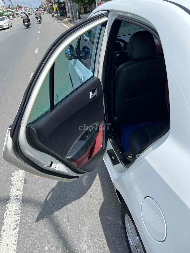 Hyundai i10 2017 - ảnh 4