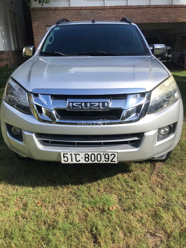 Isuzu 2015 - ảnh 1