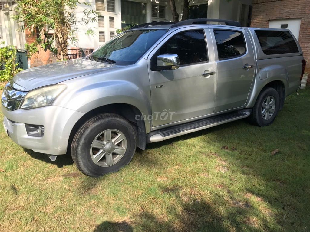Isuzu 2015 - ảnh 3