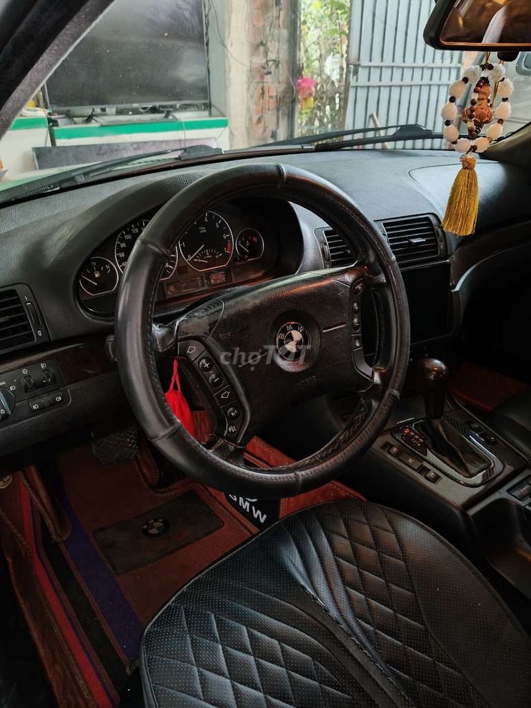 BMW 2004 - ảnh 4