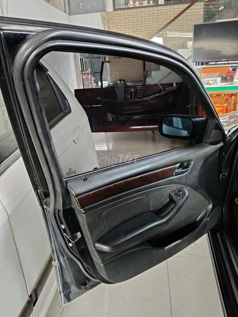 BMW 2004 - ảnh 5