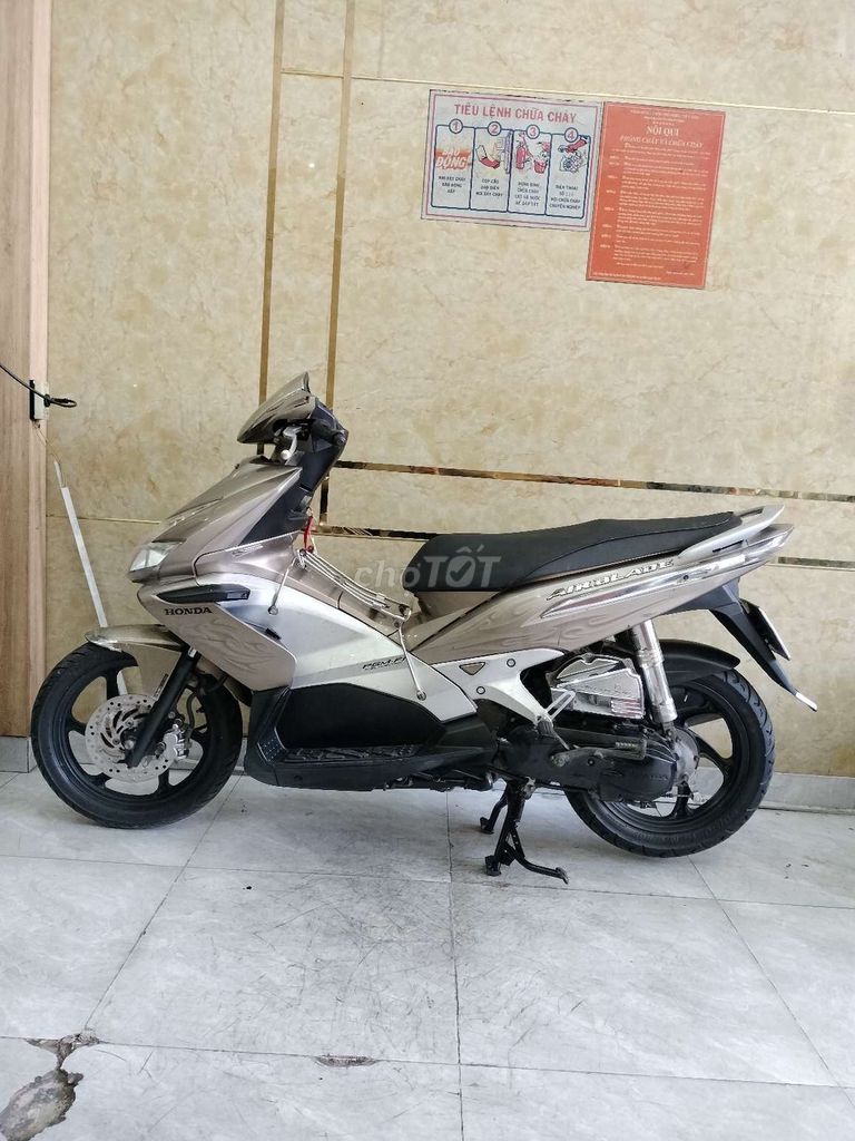 Honda Air Blade 2010 - ảnh 1