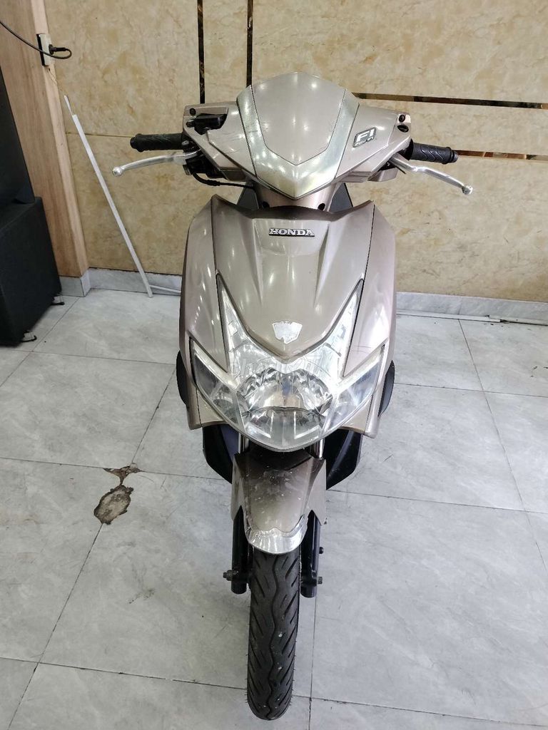 Honda Air Blade 2010 - ảnh 3