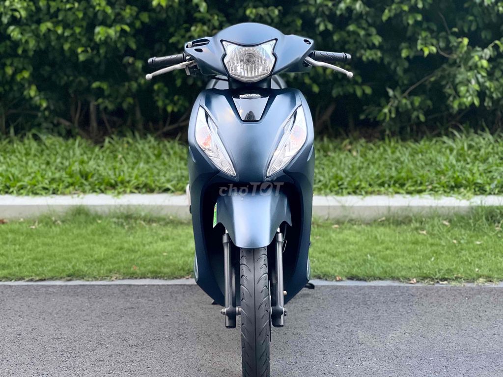 Vision M 2023 - ảnh 1