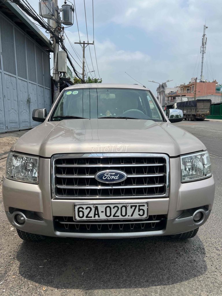 Ford Everest 2008 - ảnh 1