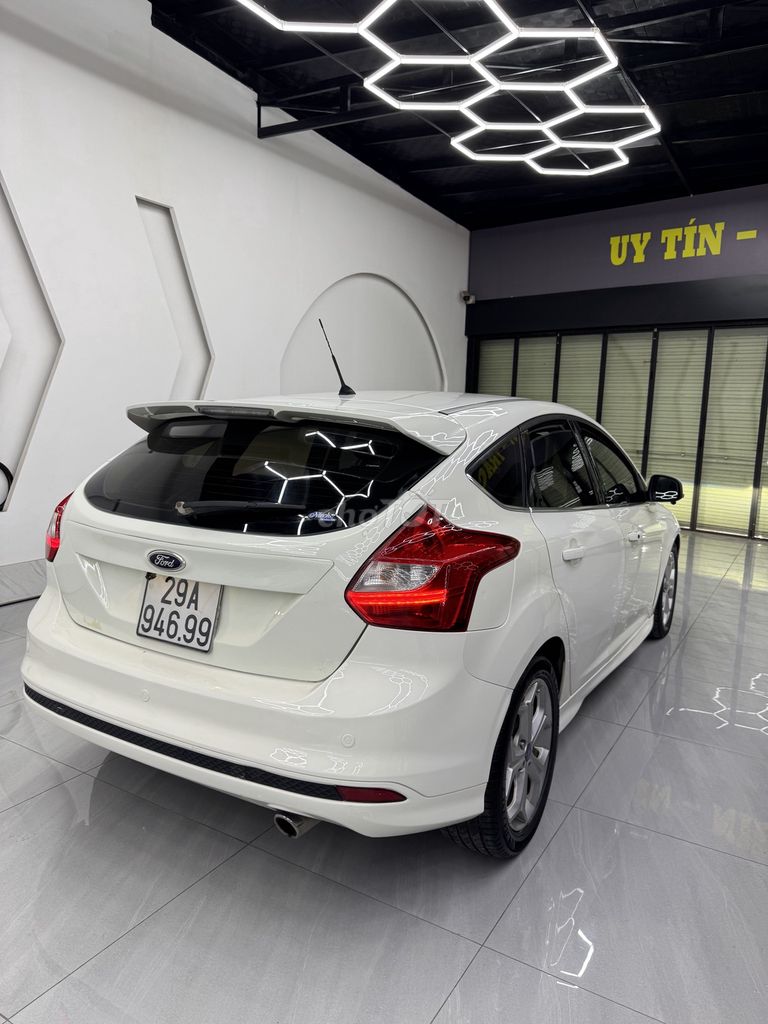 Ford Focus 2013 - ảnh 1