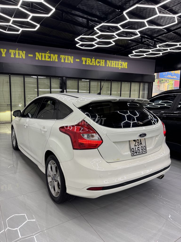 Ford Focus 2013 - ảnh 3