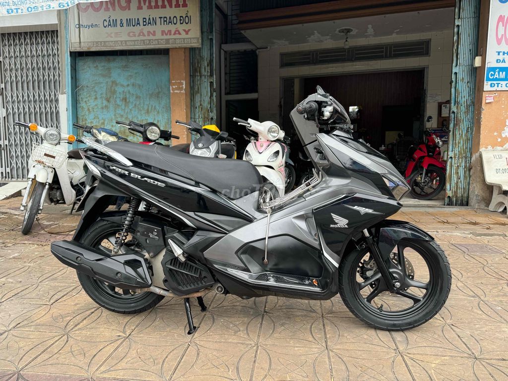 Honda Air Blade 2017 - ảnh 2