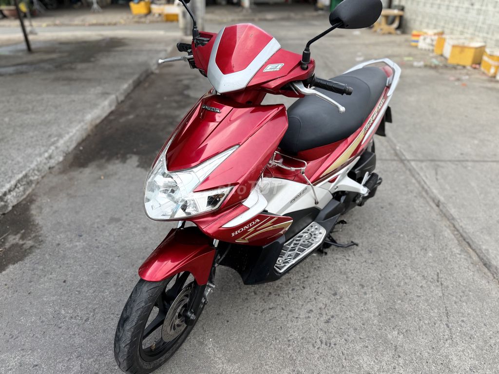 Honda Air Blade 2010 - ảnh 2