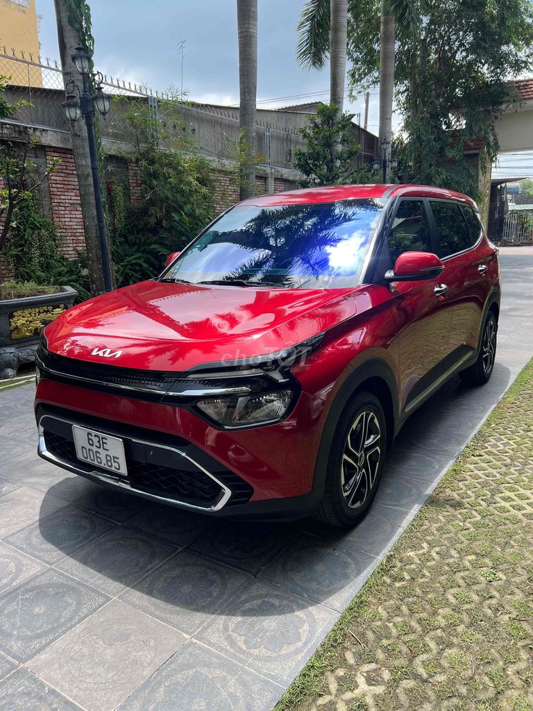 Kia Carens - ảnh 1