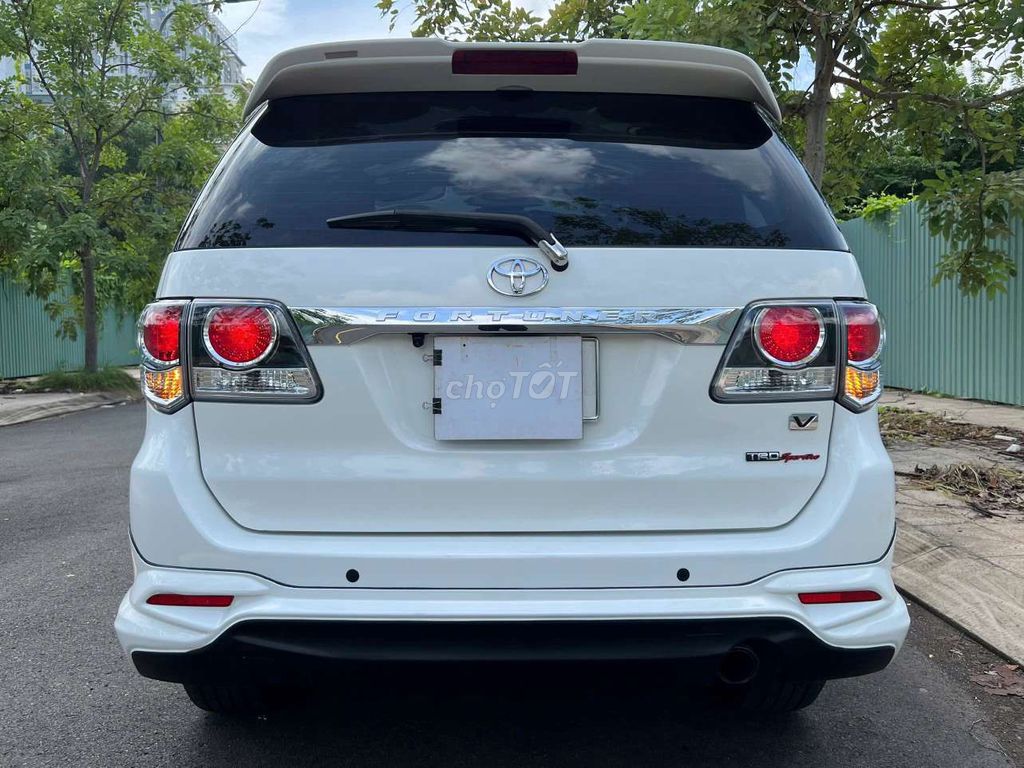 Toyota Fortuner 2016 - ảnh 2