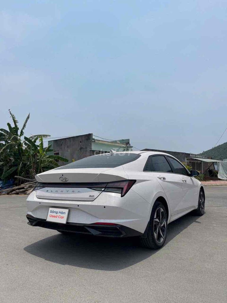 Hyundai Elantra 2022 - ảnh 2