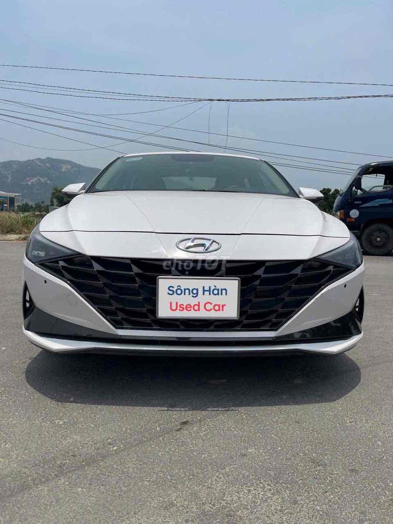 Hyundai Elantra 2022 - ảnh 3