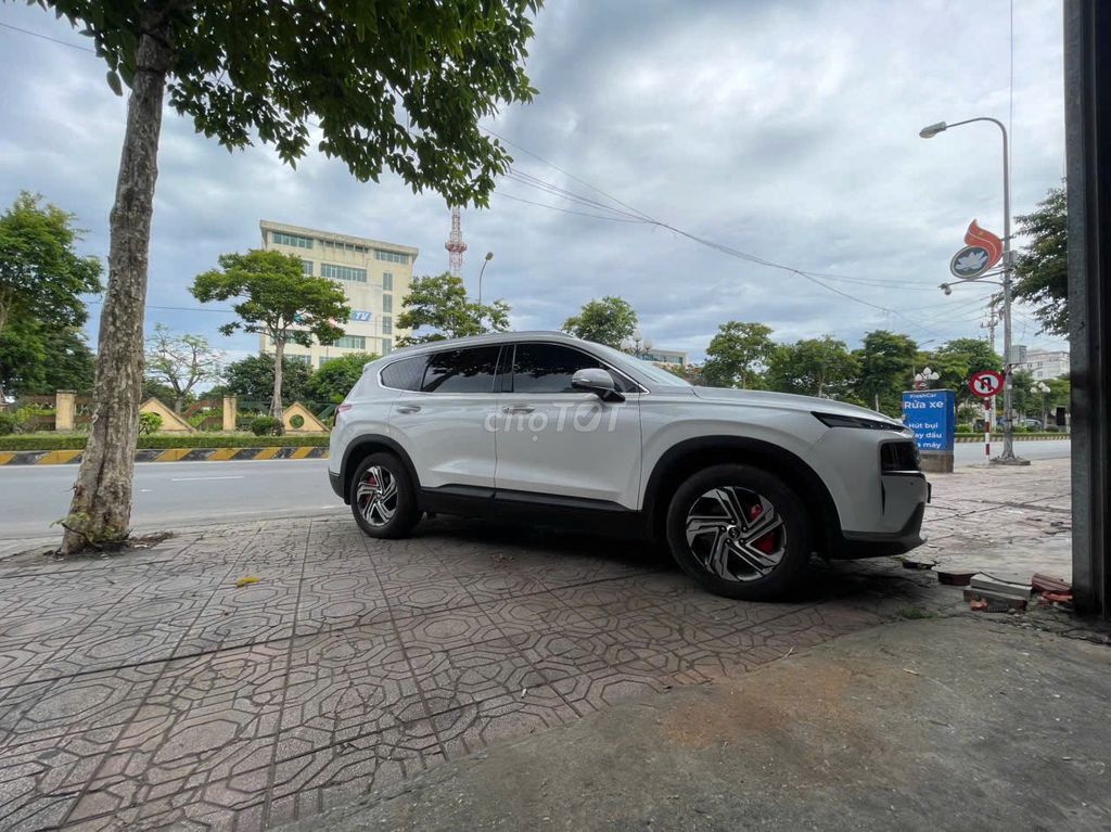 Hyundai Santa Fe - ảnh 3