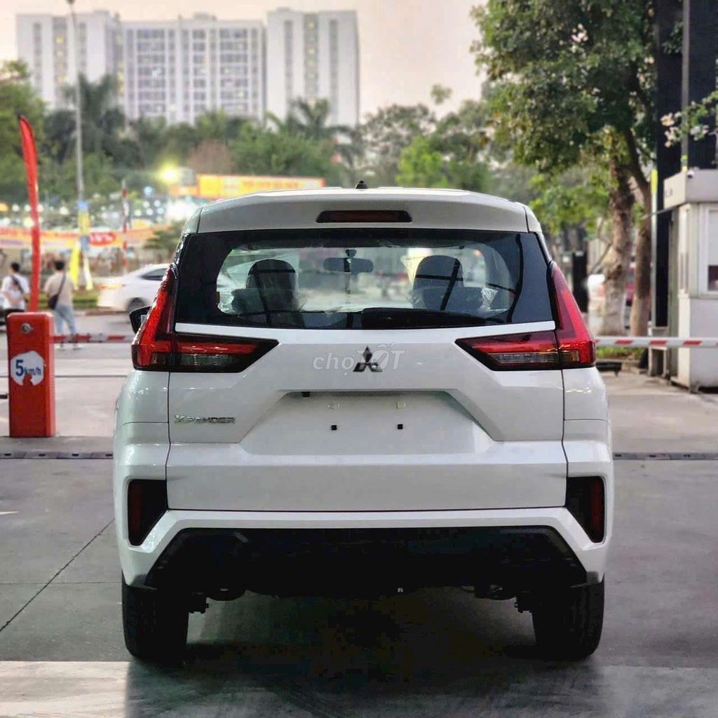 Mitsubishi - ảnh 4