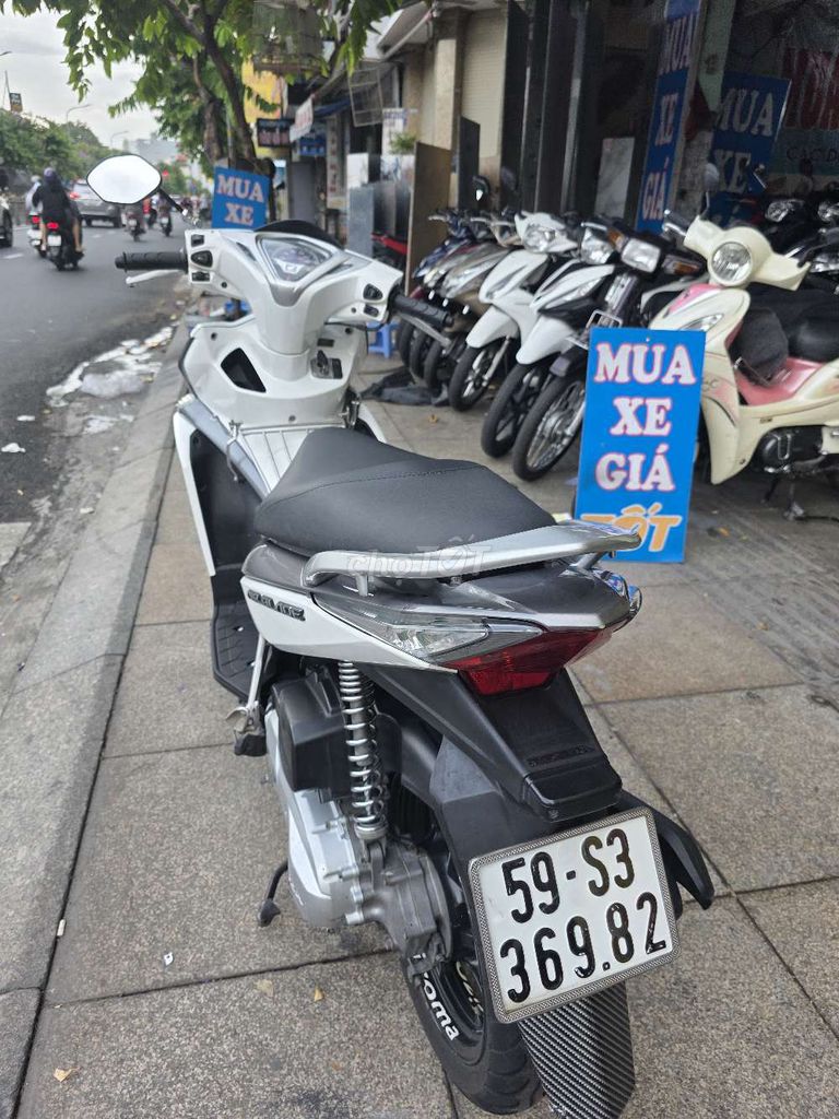 Honda Air Blade 2012 - ảnh 4