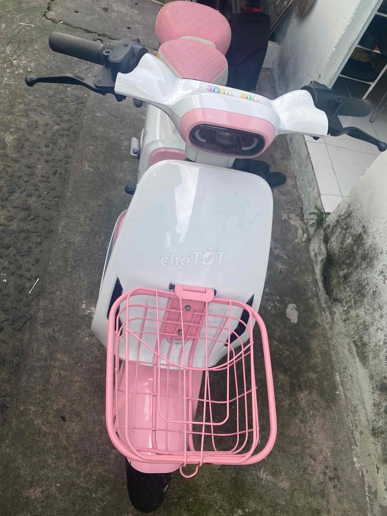 Yadea 2025 - ảnh 3
