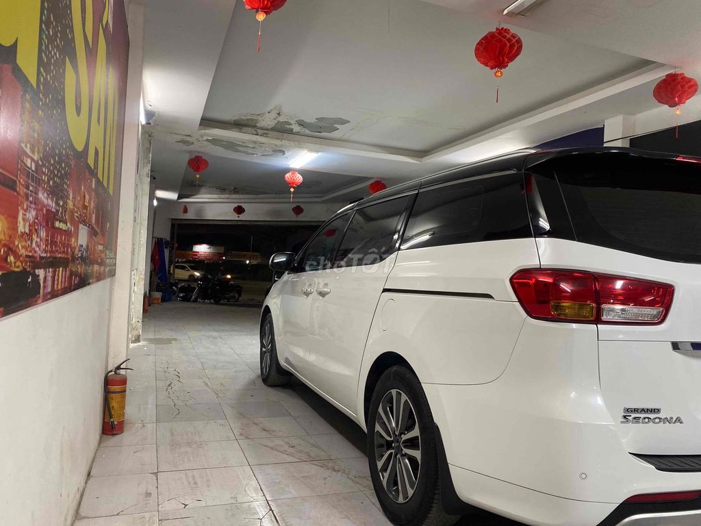Kia Sedona 2017 - ảnh 4