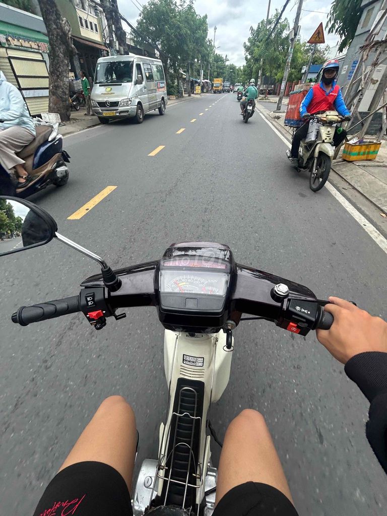Honda Dream 1991 - ảnh 2