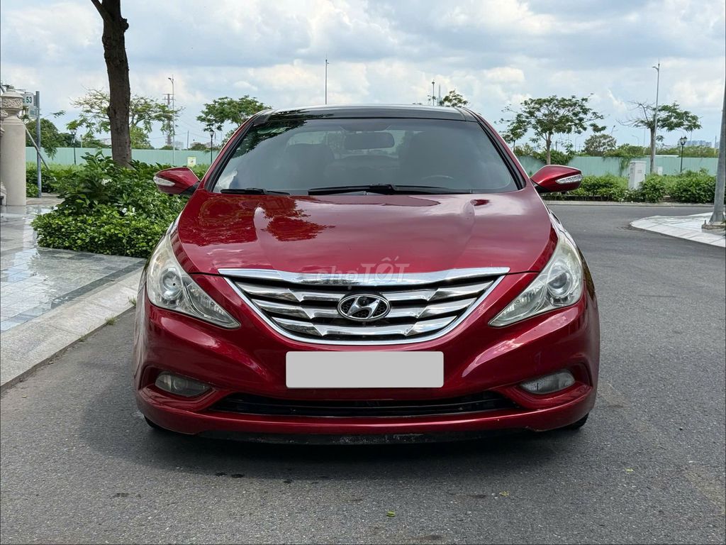 Hyundai Sonata 2010 - ảnh 2