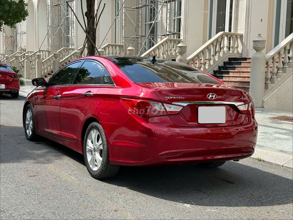 Hyundai Sonata 2010 - ảnh 5